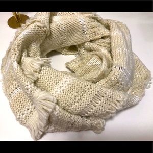Anthropologie knitted and knitted knit scarf cream
